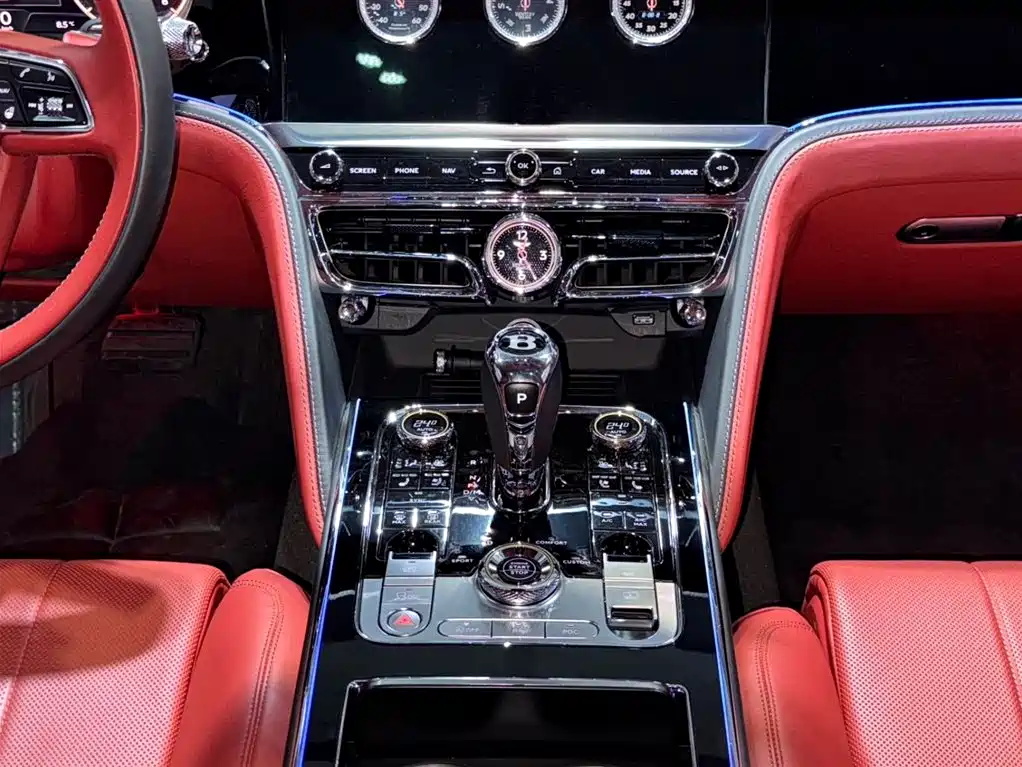 Bentley Flying Spur 2022 — фото 8
