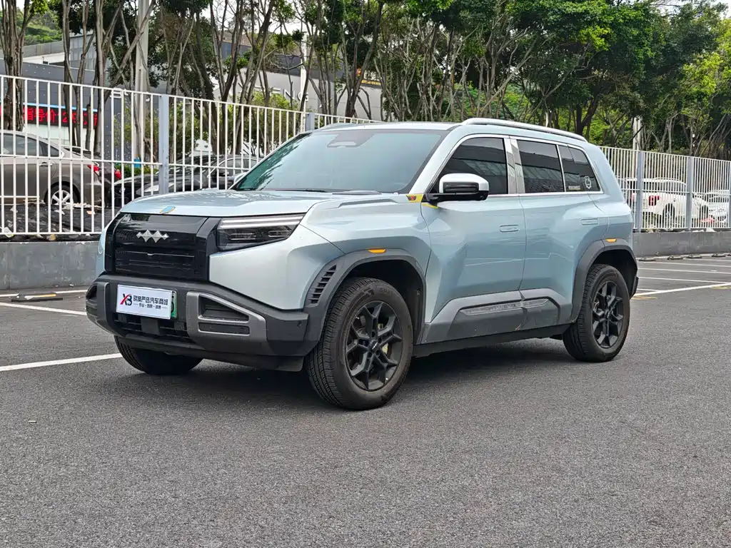 Fang Cheng Bao Titanium 3 2025
