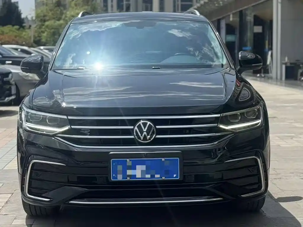 Volkswagen Tiguan L 2021 — фото 11