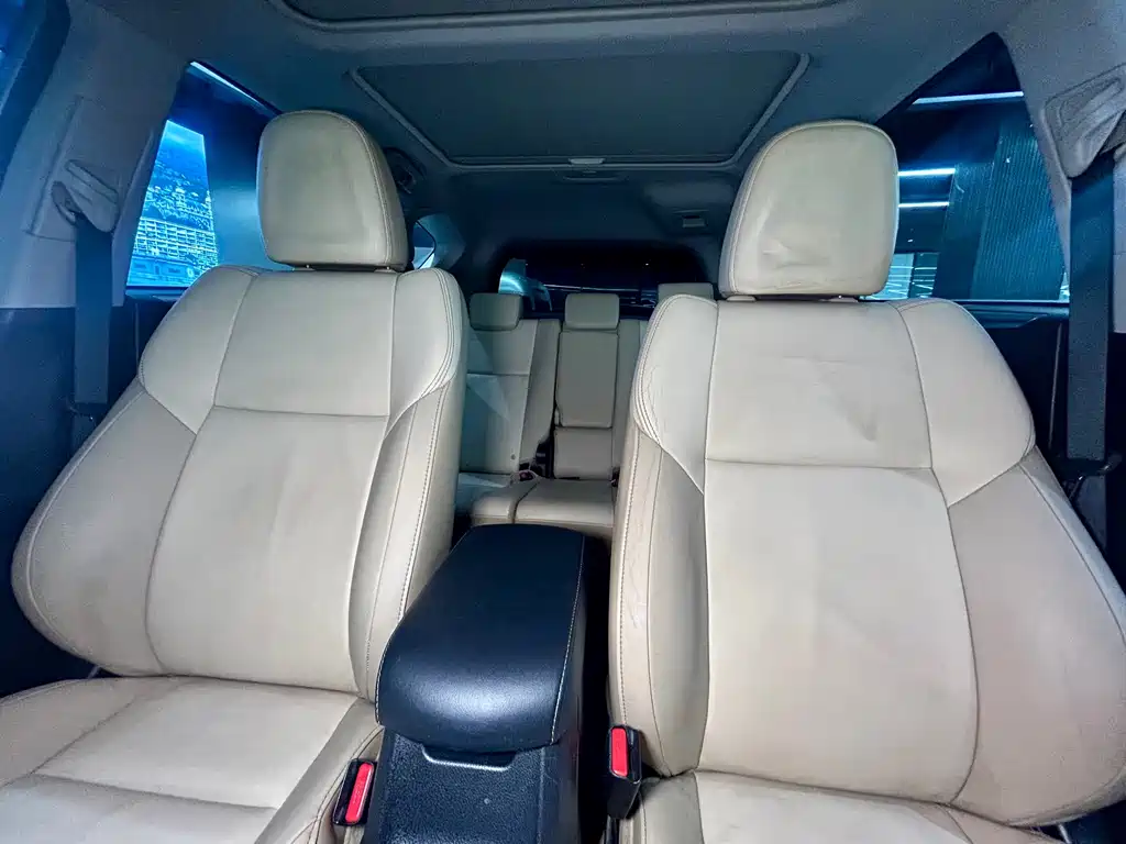 Toyota RAV4 2016 — фото 10