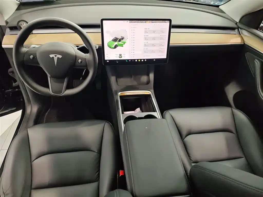 Tesla Model Y 2022 — фото 10