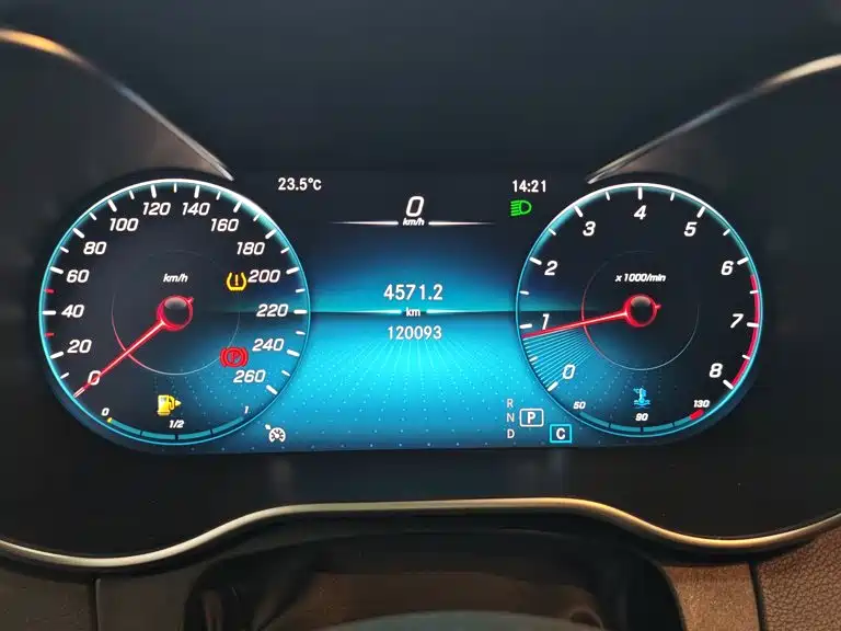 Mercedes-Benz C-Class 2020 — фото 12