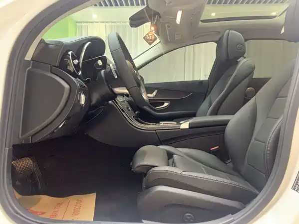Mercedes-Benz C-Class 2021