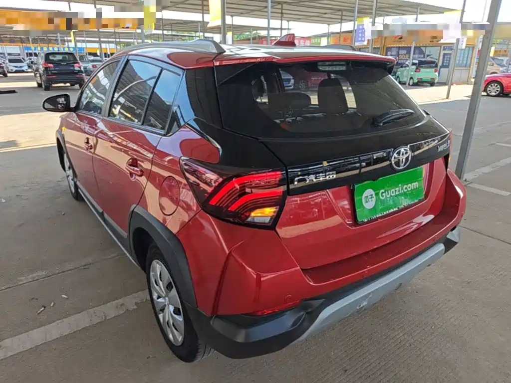 Toyota Yaris L 2022