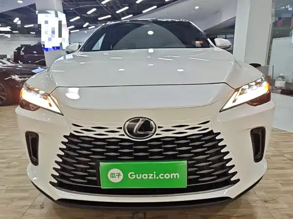 Lexus RX 2024