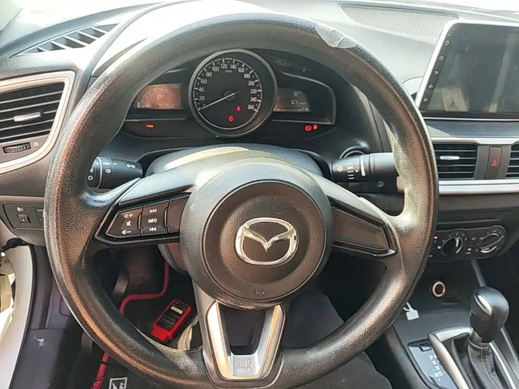 Mazda 3 Axela 2019