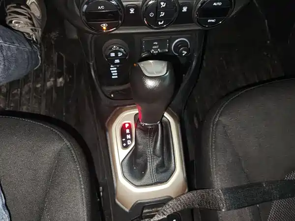 Jeep Freeman 2017