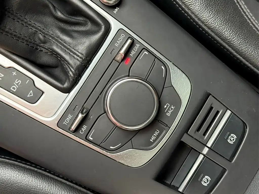 Audi A3 2015 — фото 13
