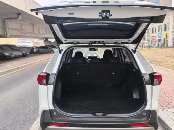Toyota RAV4 2023