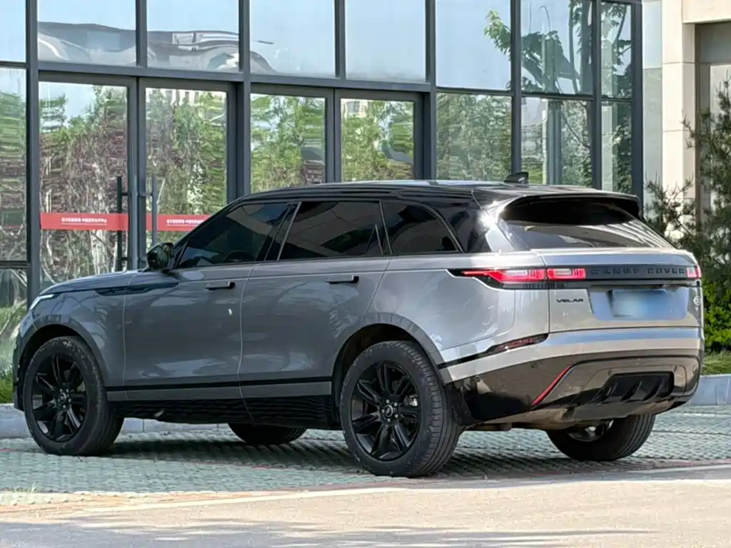 Land Rover Velar 2023 — фото 24