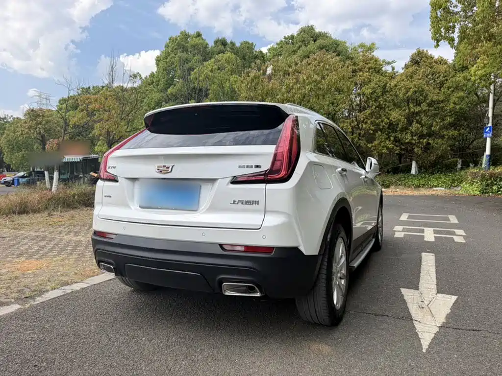 Cadillac XT4 2020 — фото 12
