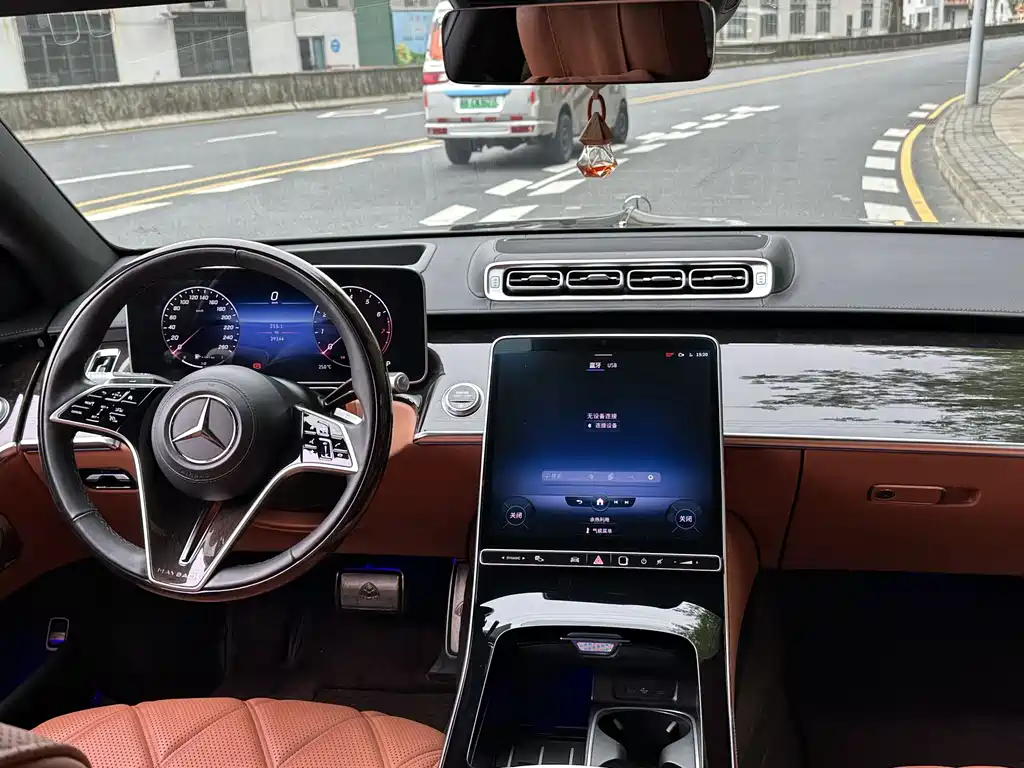 Mercedes-Benz Maybach S-Class 2021 — фото 9