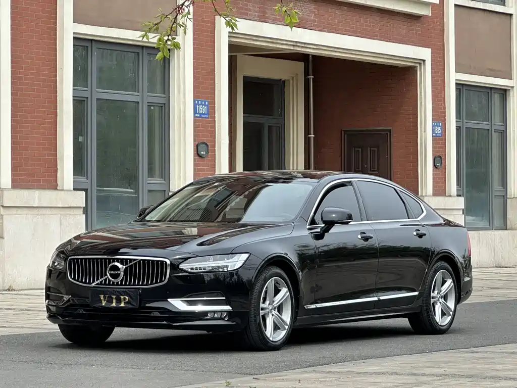 Volvo S90 2019 — фото 1