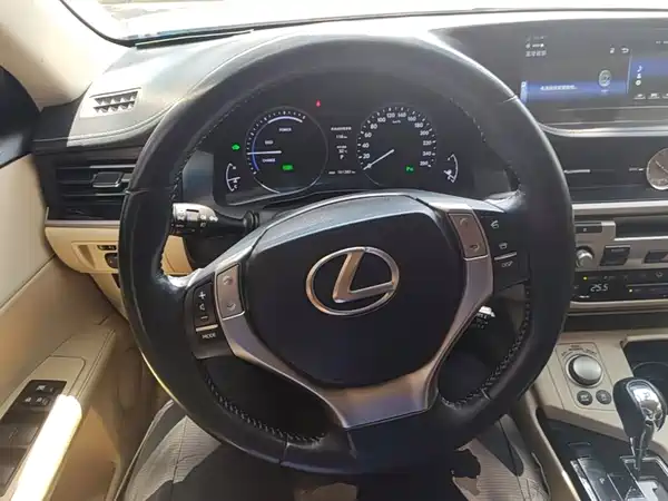 Lexus ES 2014