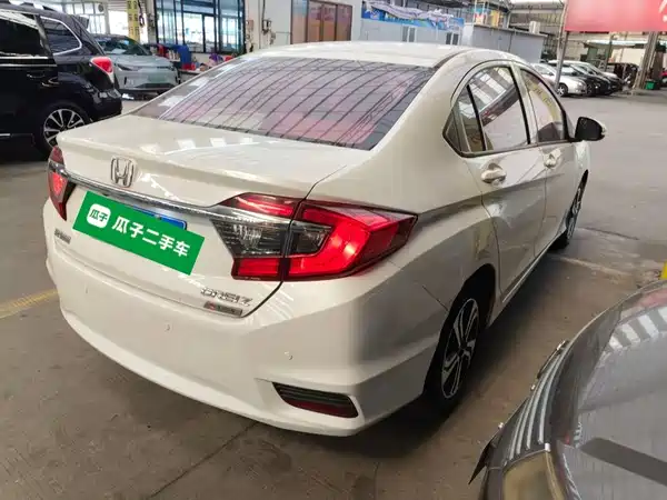 Honda Greiz 2019
