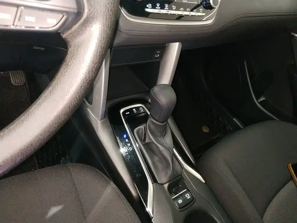 Toyota Frontlander 2024