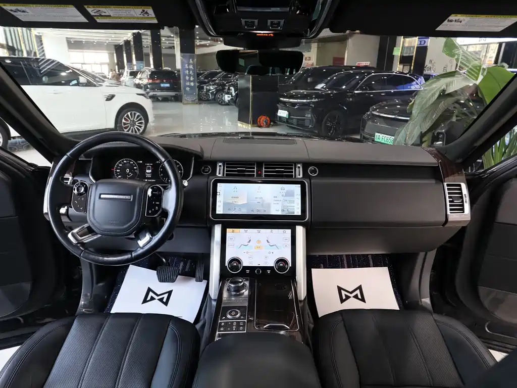 Land Rover Range Rover 2018 — фото 11