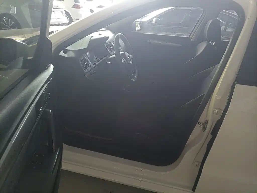 Volkswagen Lavida 2016