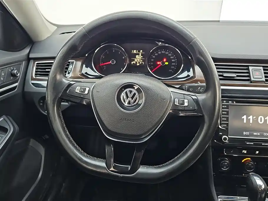 Volkswagen Bora 2016 — фото 15