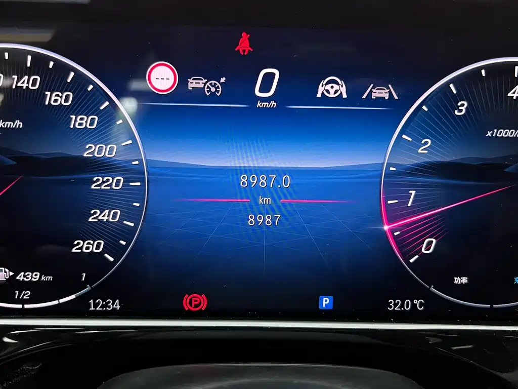 Mercedes-Benz E-Class 2025 — фото 29