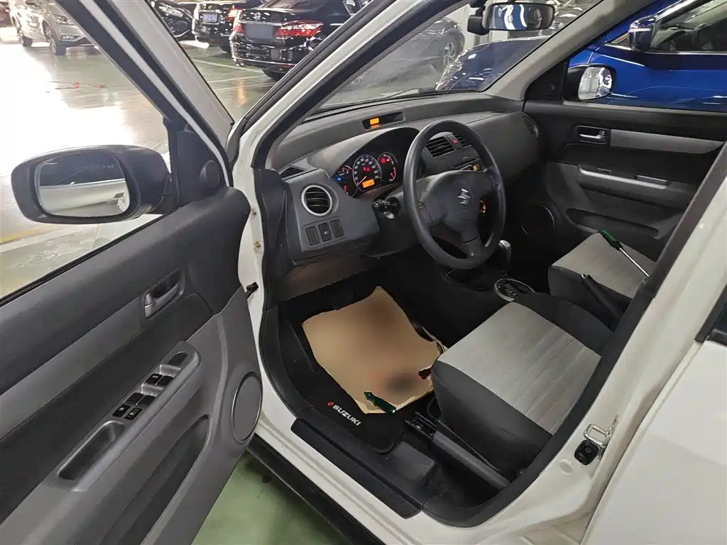 Suzuki Swift 2017 — фото 16