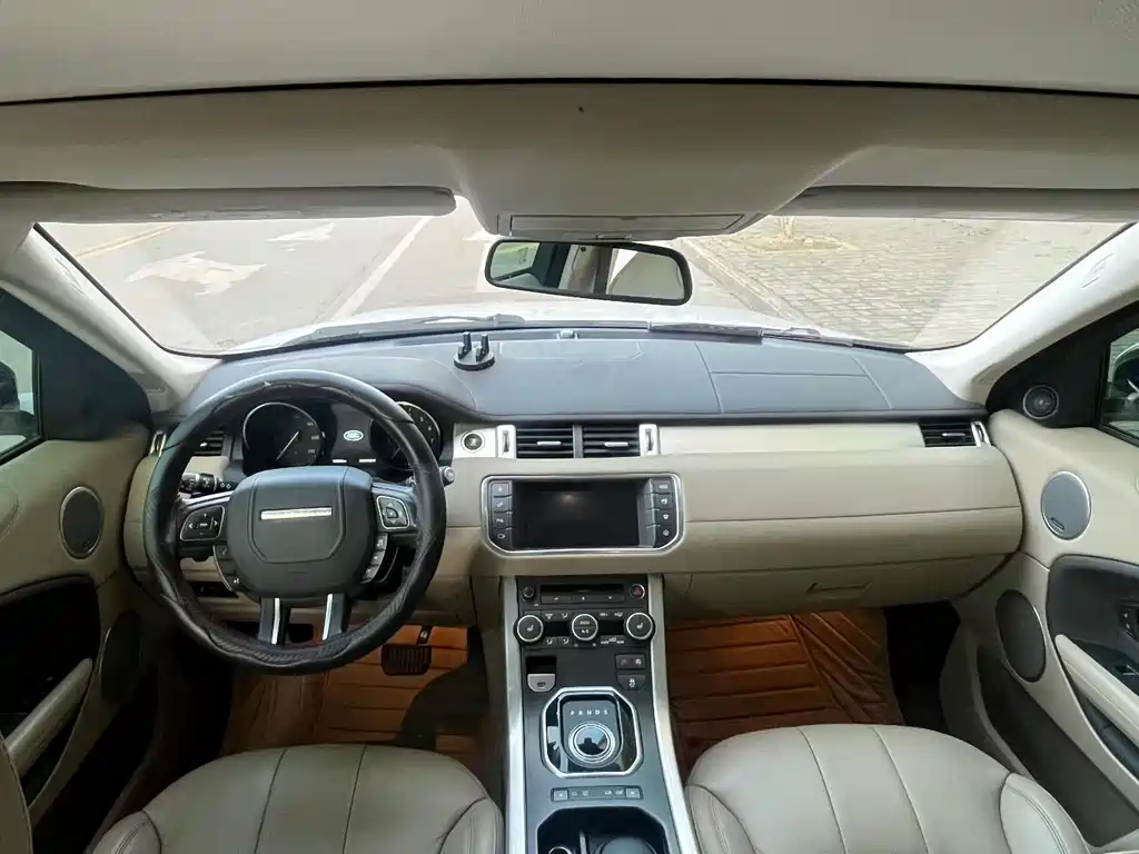 Land Rover Evoque 2016 — фото 9