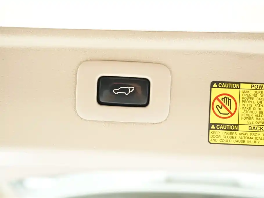 Toyota Alphard 2010 — фото 29