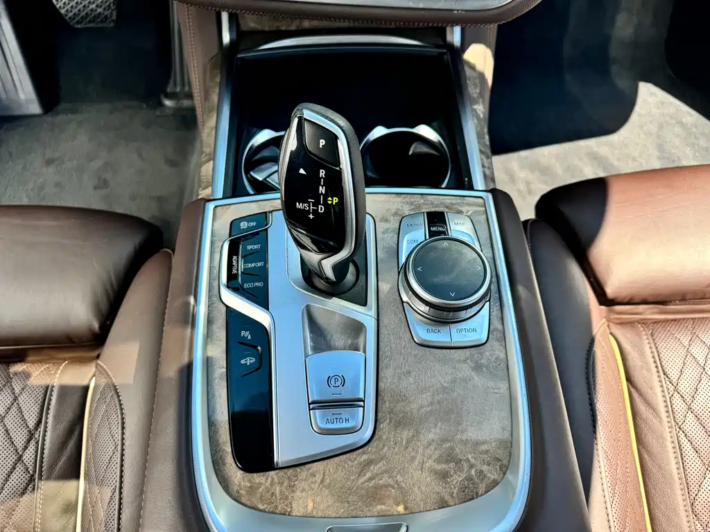 BMW 7 Series 2022 — фото 13