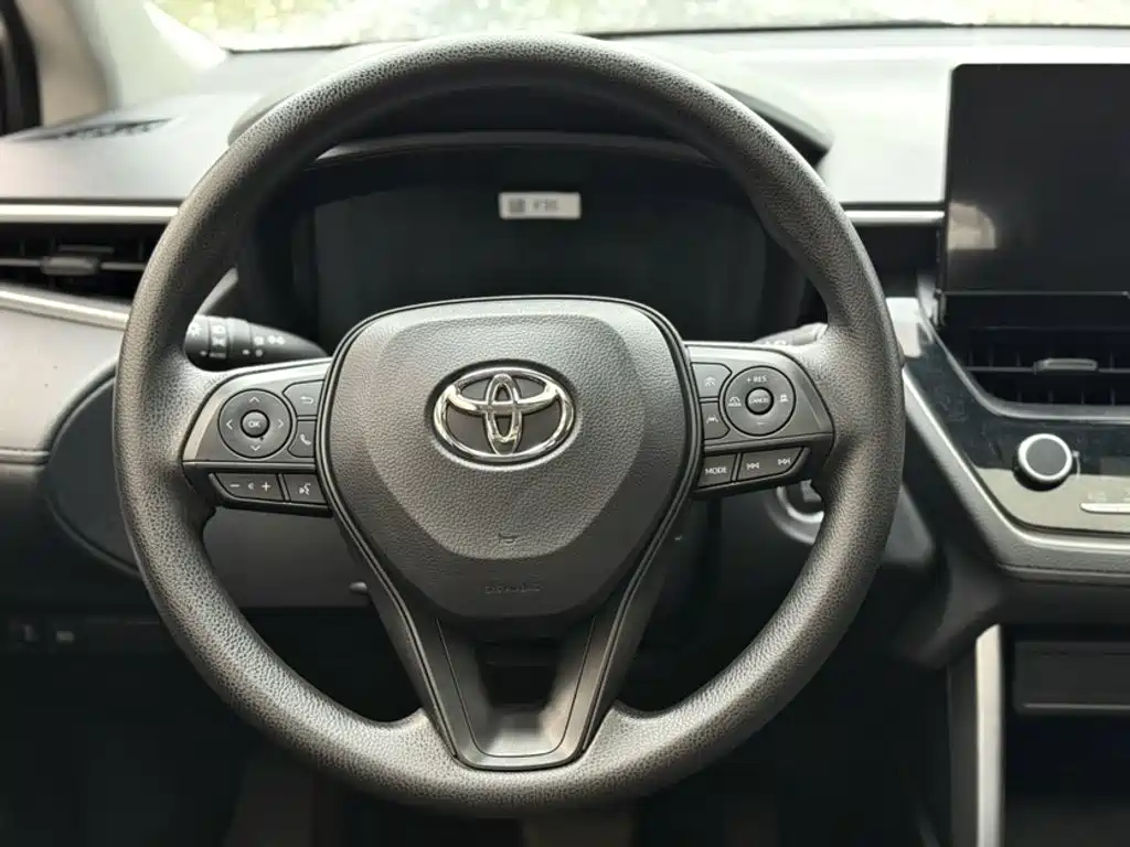 Toyota Corolla Cross 2025