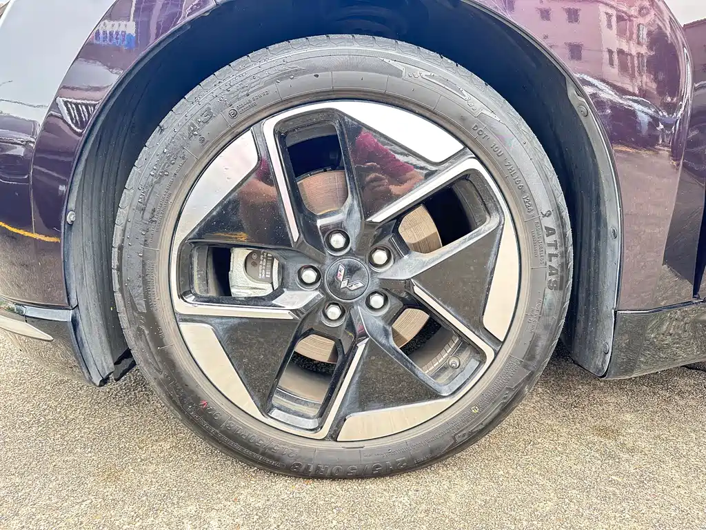 Wuling Starlight 2024 — фото 20