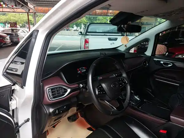 GAC Trumpchi M6 2023