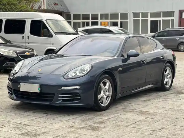 Porsche Panamera 2014