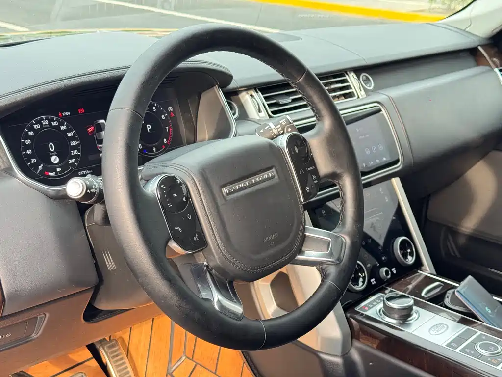 Land Rover Range Rover 2020 — фото 11