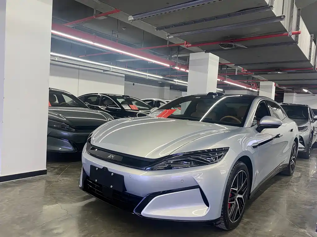 BYD Han L 2025