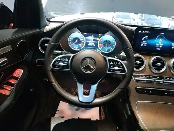 Mercedes-Benz GLC 2020