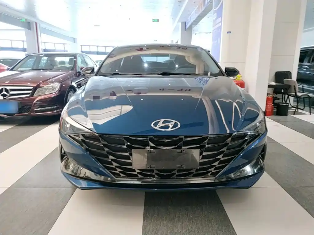Hyundai Elantra 2021