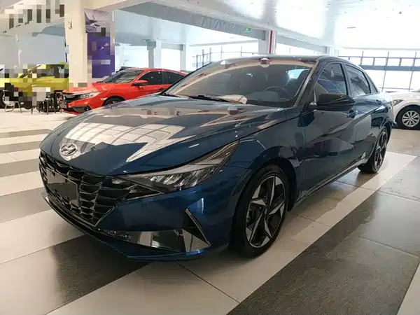 Hyundai Elantra 2021