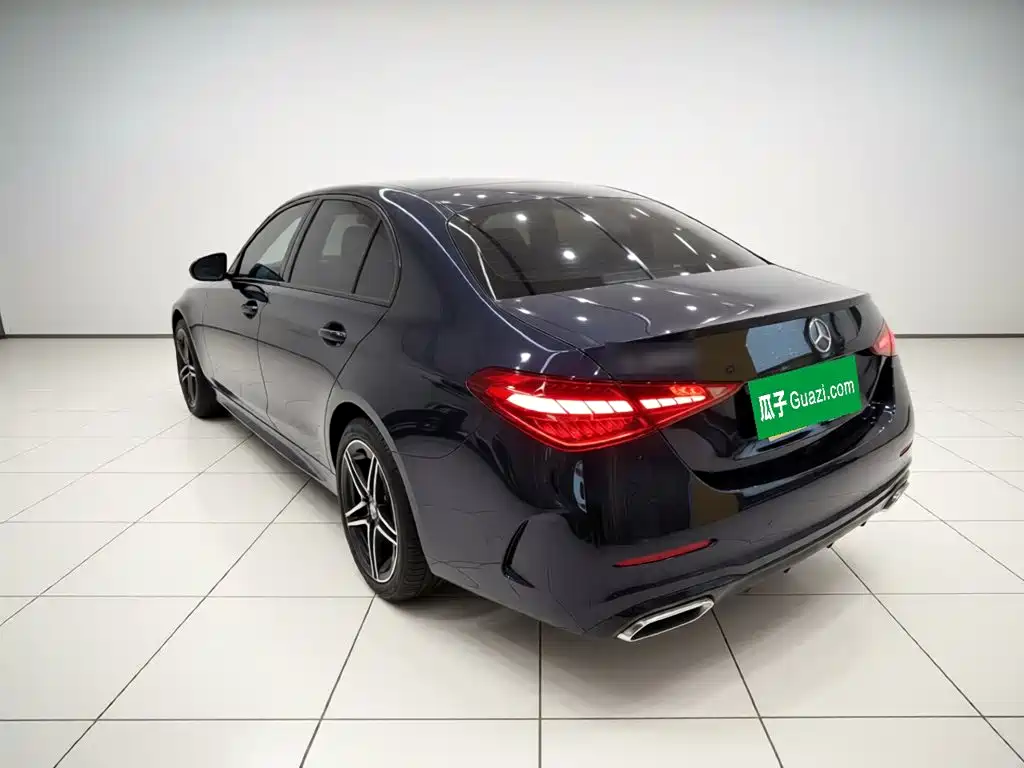 Mercedes-Benz C-Class 2025