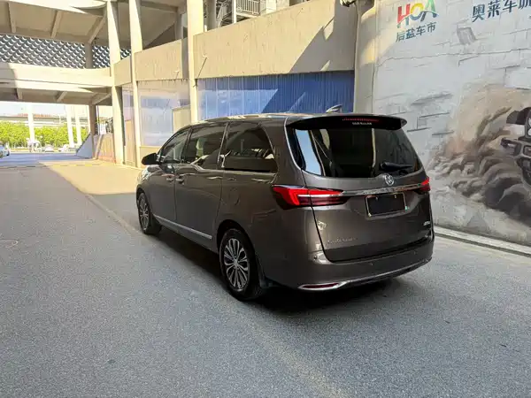 Buick GL8 2021