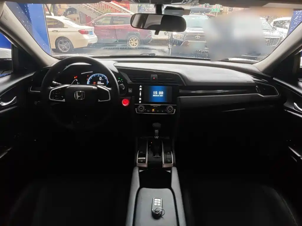 Honda Civic 2020 — фото 10