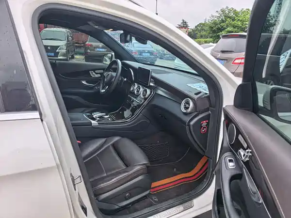Mercedes-Benz GLC 2019