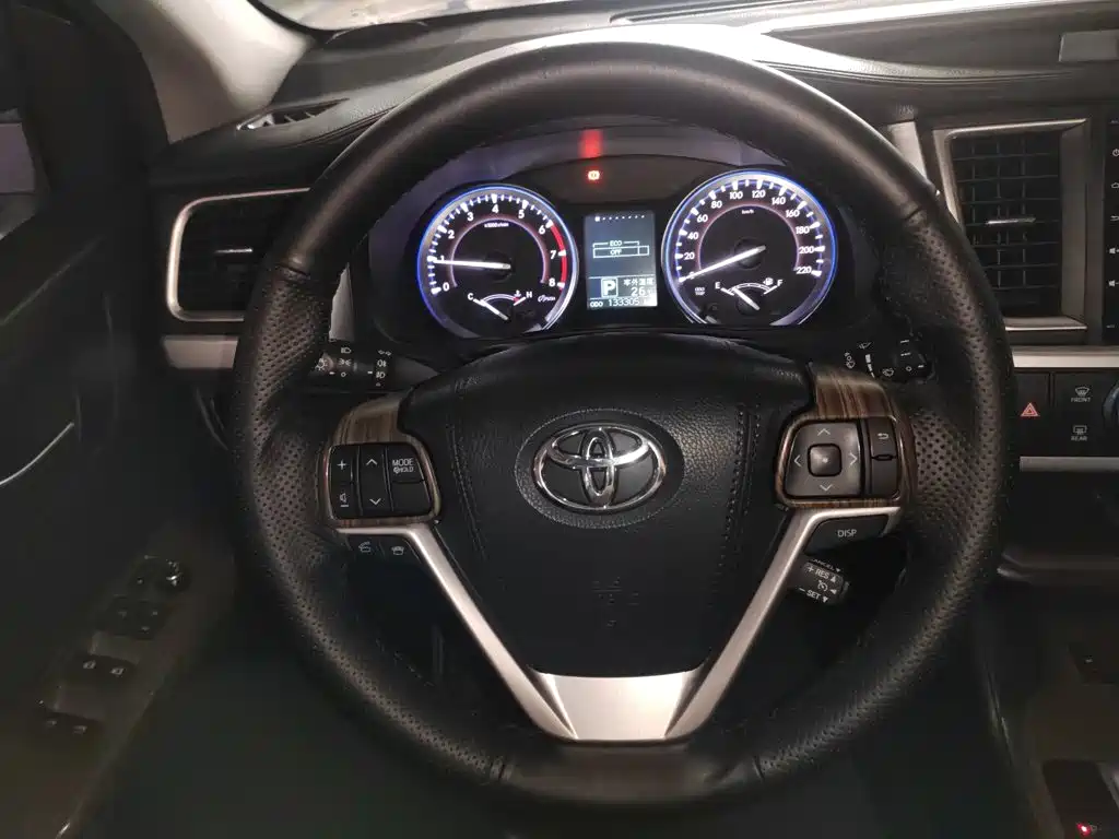 Toyota Highlander 2016
