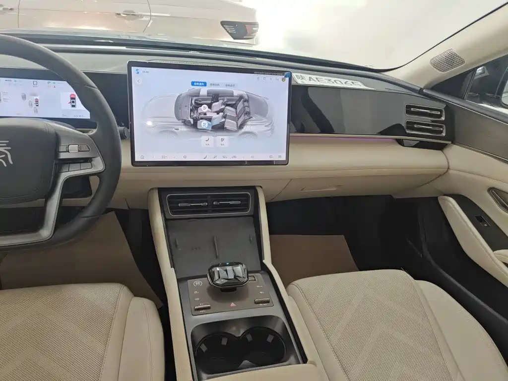 BYD Qin L 2025 — фото 13