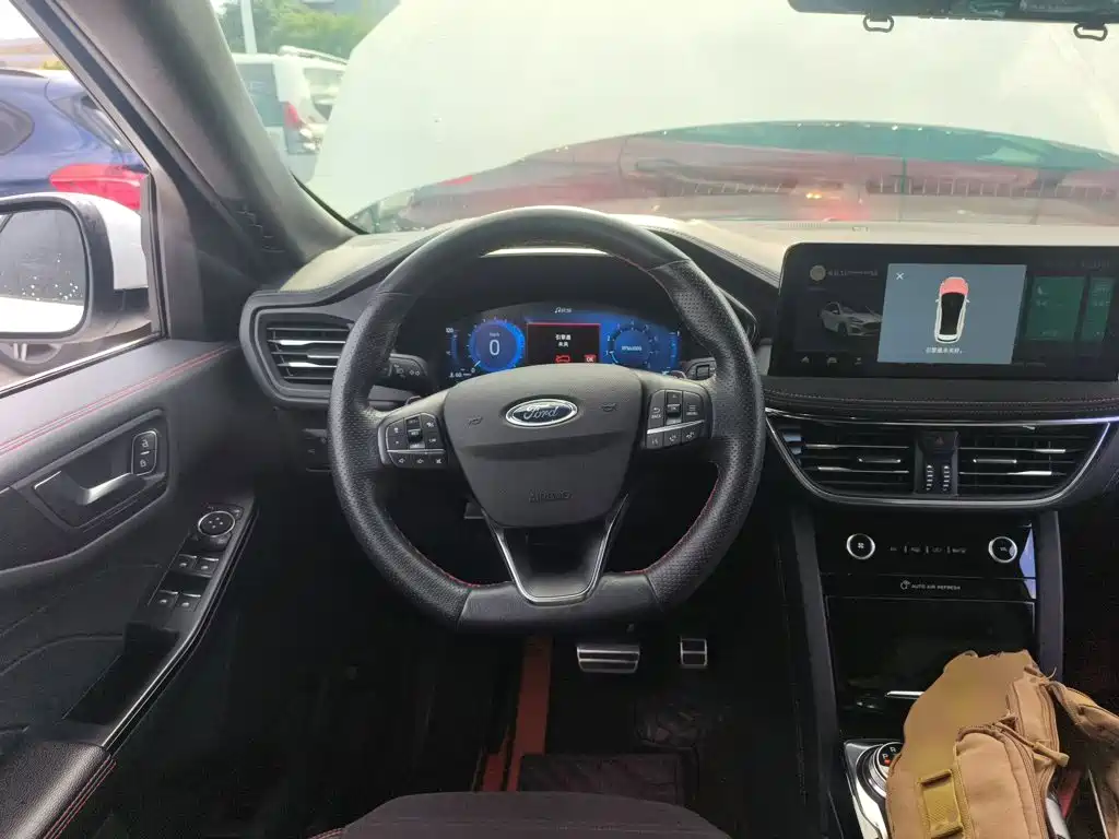 Ford Escape 2022 — фото 11