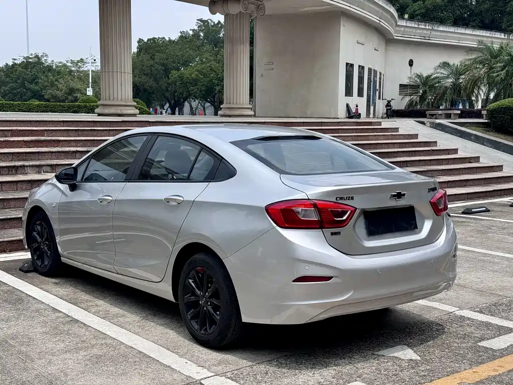 Chevrolet Cruze 2019 — фото 10