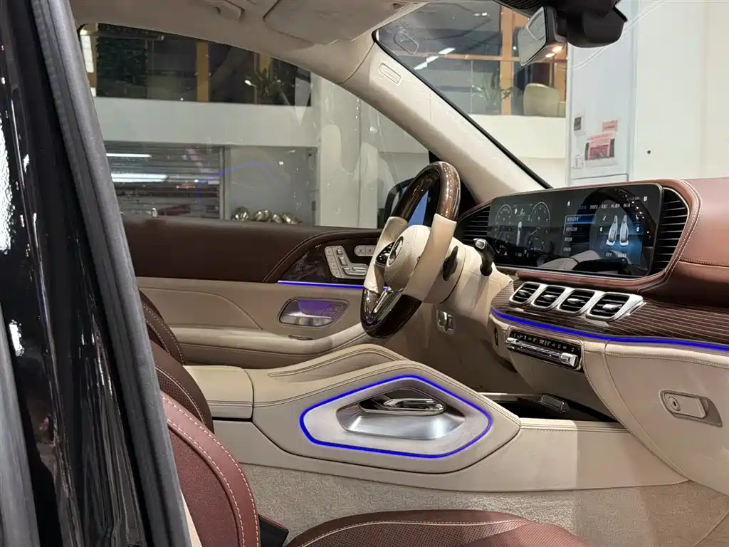Mercedes-Benz GLS 2021 — фото 18