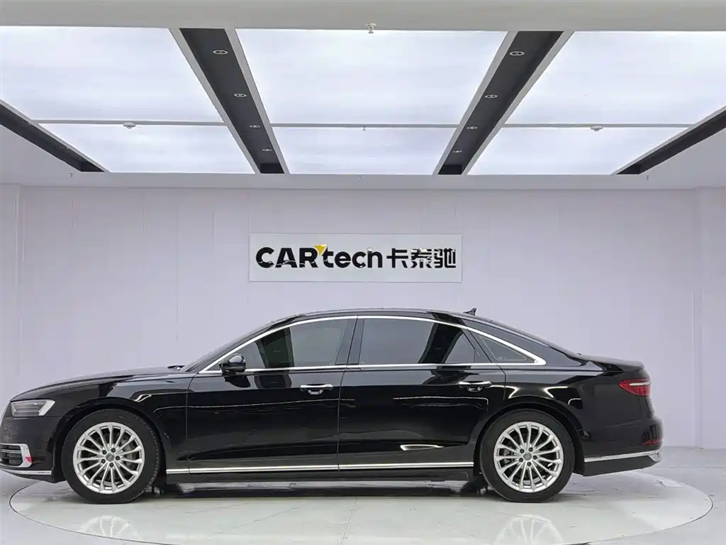 Audi A8 2020 — фото 2