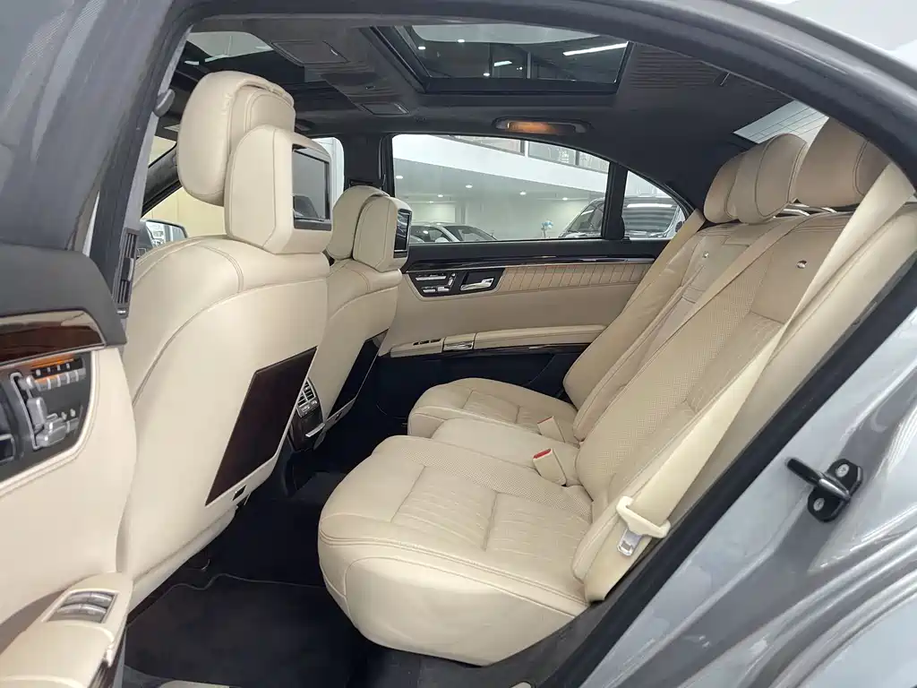 Mercedes-Benz S-Class 2015 — фото 11