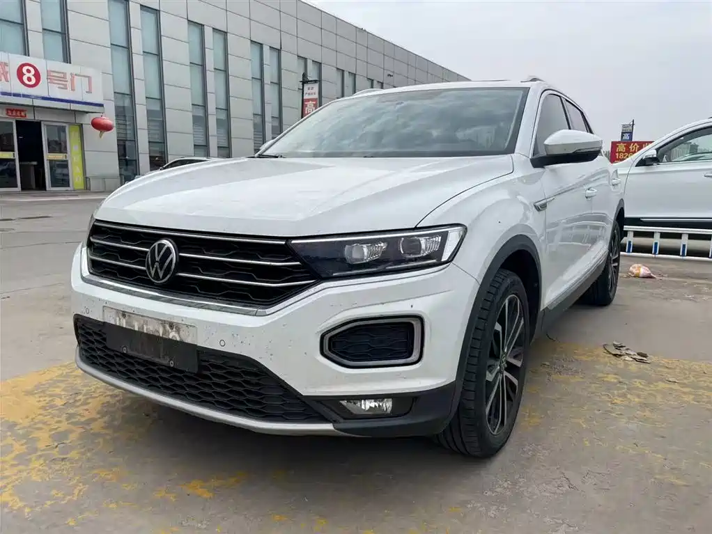 Volkswagen T-Roc 2022 — фото 1