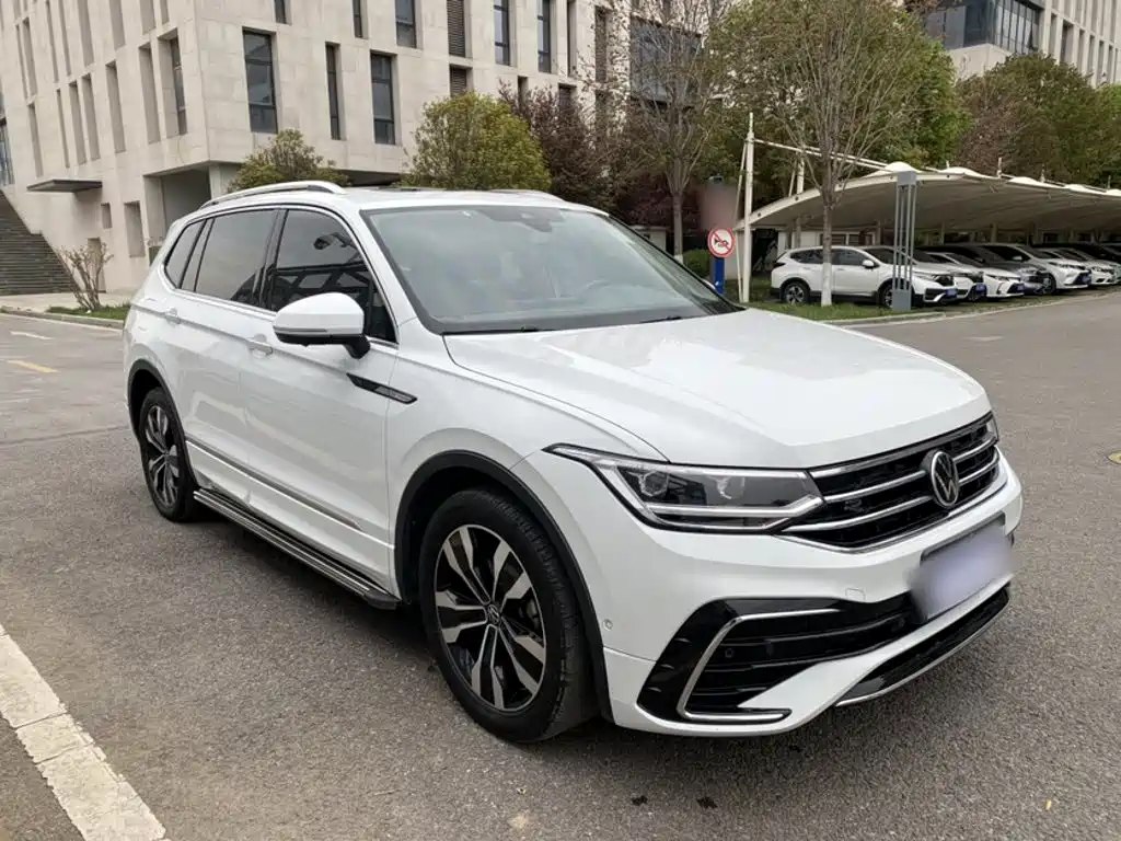 Volkswagen Tiguan L 2023